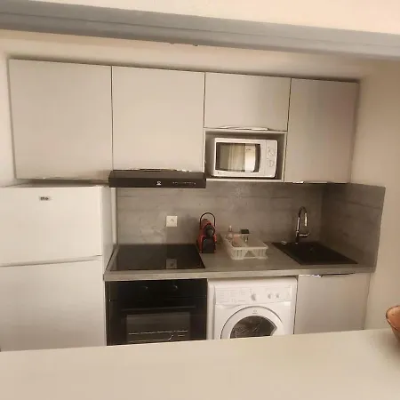Near Palais Du Festival - Available * Cannes